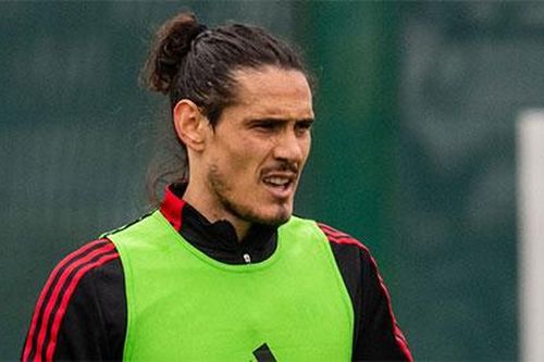 Tại sao Cavani vắng mặt trong ngày Ronaldo ra mắt MU lần 2