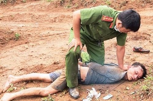 40 giờ truy bắt đối tượng vận chuyển gần 1kg ma túy