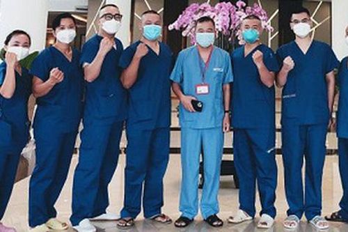 Nữ điều dưỡng F0 xin ở lại 'vùng đỏ' chăm sóc bệnh nhân