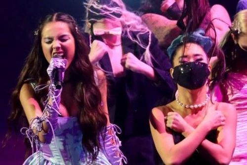Olivia Rodrigo trình diễn tại MTV VMAs 2021
