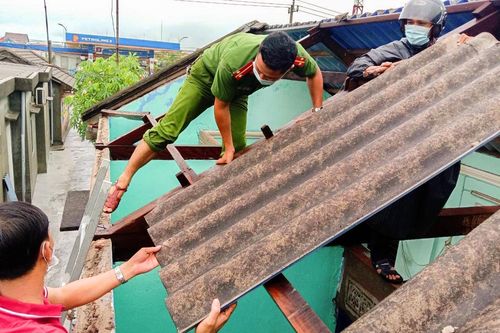 Sau bão số 5, người dân miền Trung lo lũ quét