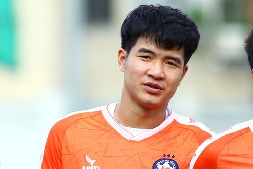 Hà Đức Chinh sắp thành cầu thủ tự do