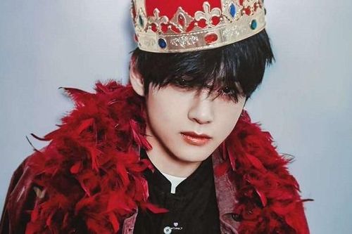 Ảnh phi giới tính của V BTS lập kỷ lục chưa từng trên Instagram