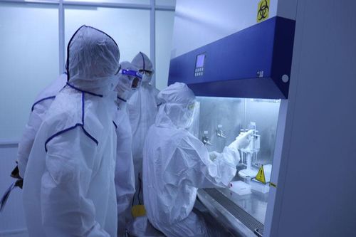 Tiền Giang đưa vào hoạt động máy xét nghiệm PCR tự động