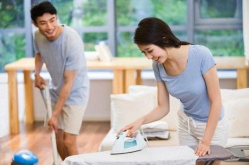Chồng lười biếng thành ''ong chúa'' siêng năng chỉ với 5 chiêu nhỏ