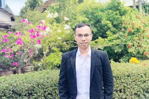 Hành trình kỳ lạ từ cậu bé mê sáng chế tới 'start-up' triệu USD