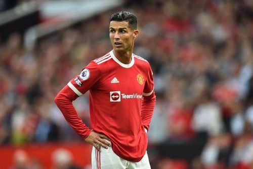 Sau màn ra mắt Man Utd hoàn hảo, Ronaldo đối mặt với loạt rắc rối
