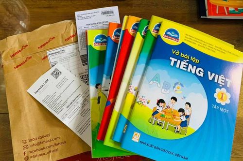 TPHCM: Yêu cầu khẩn trương giao SGK cho học sinh