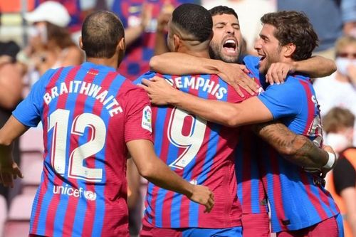 Joan Laporta sau 6 tháng ngồi ghế Chủ tịch Barca: Lái 'Gã khổng lồ xứ Catalan' thành… tí hon?