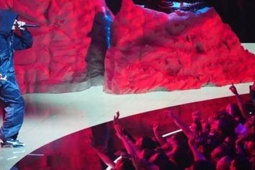 Chiêm ngưỡng những MV ấn tượng nhất của giải thưởng MTV VMAs 2021