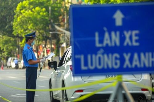 Hà Nội: Hơn 200 đơn vị vận tải bị từ chối cấp giấy đi đường