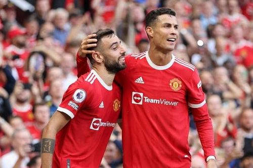 Siêu sao Ronaldo lập nhiều cột mốc đáng nhớ trong trận thắng đậm của Man Utd