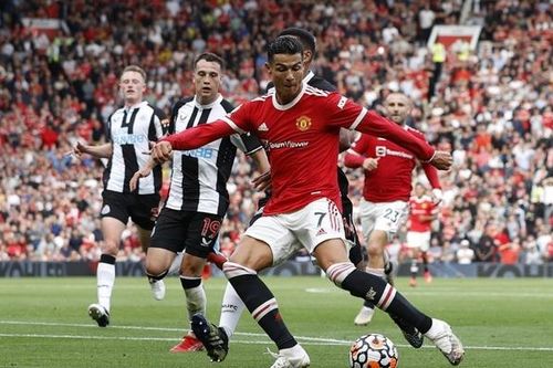 Cựu HLV Sir Alex Ferguson nói gì sau màn ra mắt hoàn hảo của Ronaldo?