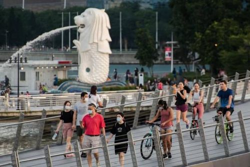 Singapore quyết sống chung với Covid-19, bất chấp dịch bùng phát