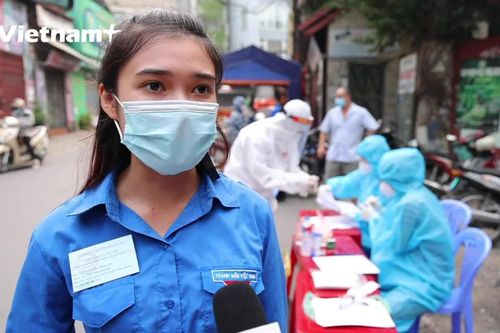 Dấu ấn của màu xanh tình nguyện: Hỗ trợ tiêm chủng - Truy tìm F0