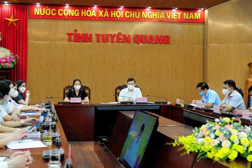 Thủ tướng Chính phủ phát động Chương trình 'Sóng và máy tính cho em'