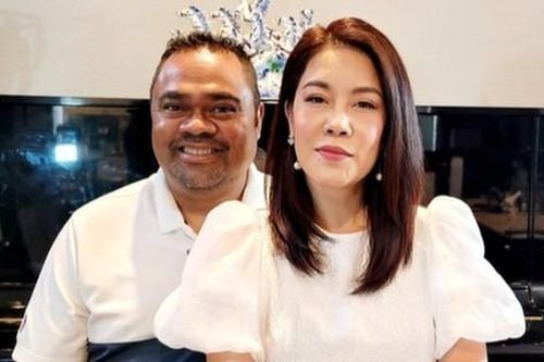 Dũng Taylor bất ngờ thông báo bố Thu Phương bị tai biến mạch máu não nặng phải nhập viện, tình trạng hiện tại ra sao?