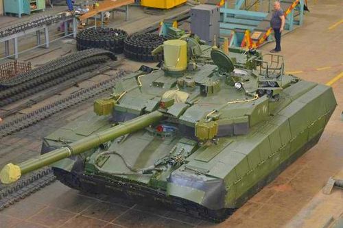 Mỹ mua T-84BM Oplot tối tân từ Ukraine chỉ để làm... bia hứng đạn cho M1 Abrams tập bắn