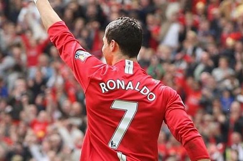 Ronaldo đang nắm giữ 16 kỷ lục vĩ đại nào tại Champions League?