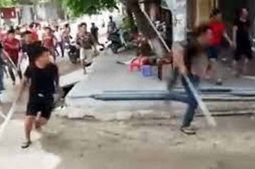 Sau cuộc truy sát, một nam thanh niên bị chém chết