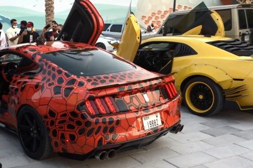 Hơn 150 xe thể thao độ độc đáo quy tụ tại Dubai