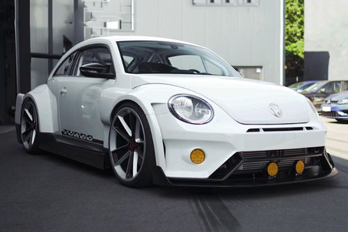 Volkswagen Beetle độ thân rộng được lấy cảm hứng từ game đua xe