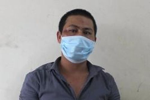 Cảnh sát bị đấm tại chốt kiểm dịch ở TP.HCM