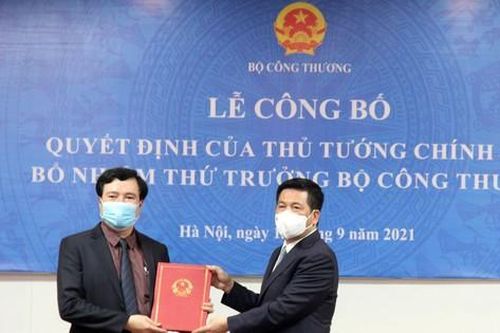 Nhân sự mới