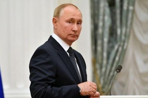 Điện Kremlin nói gì sau thông báo tự cách ly phòng Covid-19 của Tổng thống Nga?