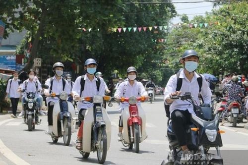 Hòa Bình: Học sinh huyện giáp Hà Nội được đi học trở lại