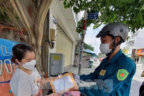 TPHCM: SGK phải đến tay học sinh trước 16/9