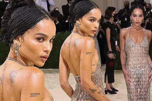 Zoe Kravitz mặc váy lưới như khỏa thân trên thảm đỏ