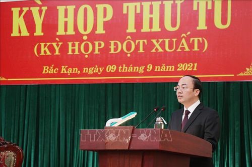 Phê chuẩn Chủ tịch UBND tỉnh Bắc Kạn nhiệm kỳ 2021-2026