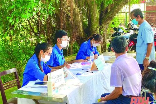 Tinh thần thanh niên xung kích giữa tâm dịch