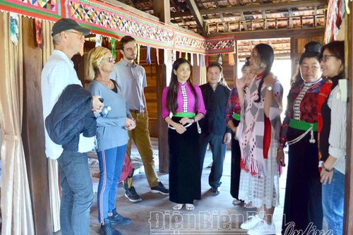 Lưu giữ và phát huy giá trị văn hóa truyền thống