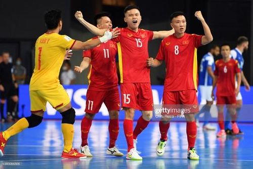 Việt Nam - Brazil 1-9: Những 'vũ công Samba' quá mạnh