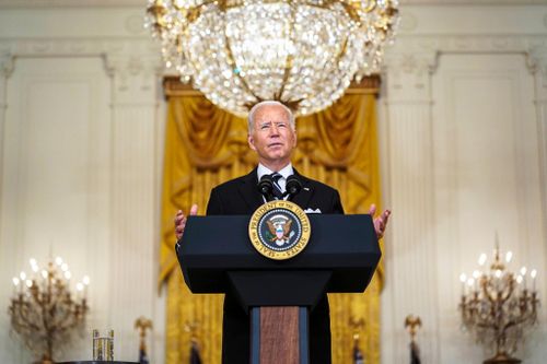 Chính quyền Biden và CDC Mỹ bất hòa vì việc tiêm mũi 3