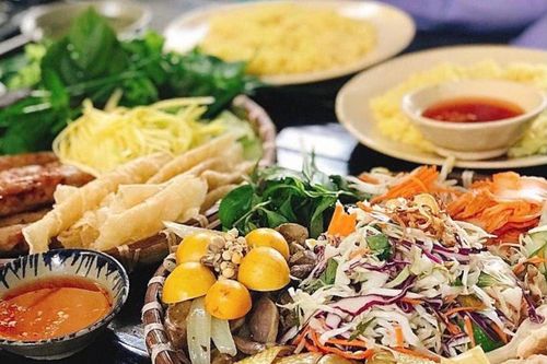Khách gọi cho shipper, hứa gửi thêm tiền để không bị hủy đơn
