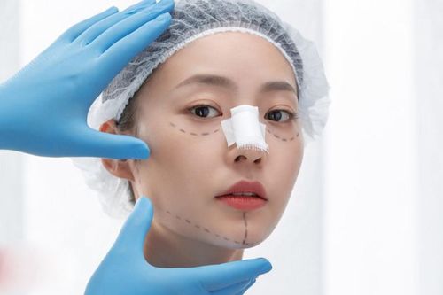 Nhu cầu phẫu thuật thẩm mỹ bùng nổ ở Trung Quốc