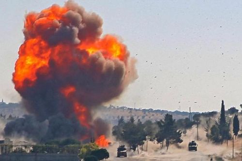 Video Nga dội bom vào nơi ẩn náu của IS tại Syria, đáp trả vụ tấn công vào đoàn xe quân sự