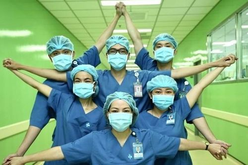 Nhiệm vụ trọng tâm và những chiến lược quan trọng để TP. HCM trở lại 'bình thường mới'