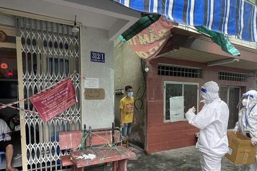 TPHCM: Mở hướng mới để cấp 'thẻ xanh COVID-19' cho F0 đã tự điều trị trong cộng đồng