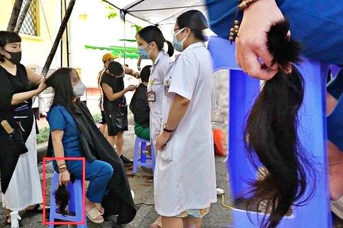 Cắt mái tóc nuôi 5 năm, nữ bác sỹ sẵn sàng lên đường chi viện miền Nam