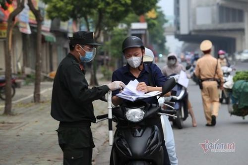 Bộ Y tế: Giãn cách hẹp nhất có thể, nới lỏng cần thực hiện từng bước