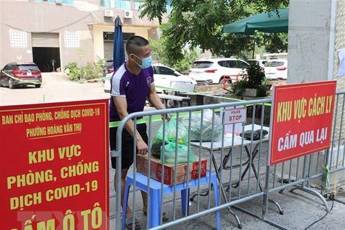 Hà Nội: Phong tỏa 3 cụm tòa nhà tại Đền Lừ vì liên quan đến 16 ca F0