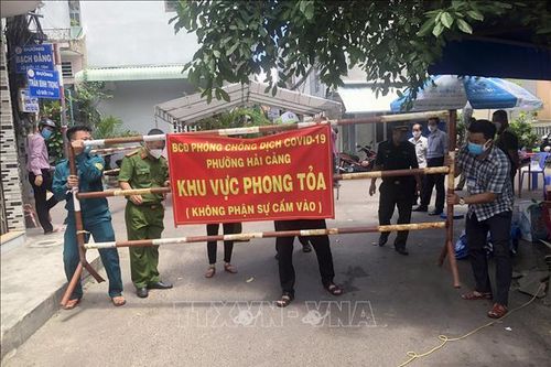 Các địa phương liên tục đánh giá nguy cơ để quyết định về giãn cách và nới lỏng giãn cách