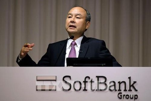 CEO SoftBank: Robot thông minh có thể hồi sinh nền kinh tế Nhật Bản