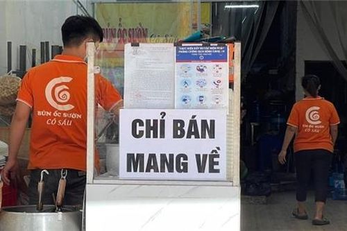 Một số cửa hàng tại Hà Nội được mở cửa trở lại từ trưa 16/9