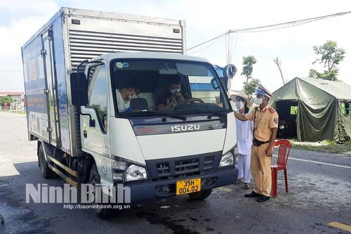 Công an huyện Kim Sơn: Quyết tâm đảm bảo trật tự ATGT gắn với phòng, chống dịch COVID -19