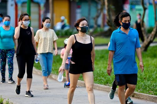Cư dân ở TP.HCM mong sớm được tập thể dục trong nội khu